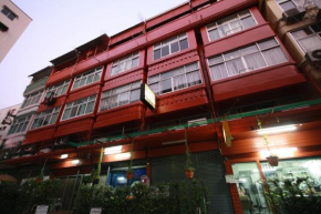 Гостиница Khun Noy Apartment  Бангкок